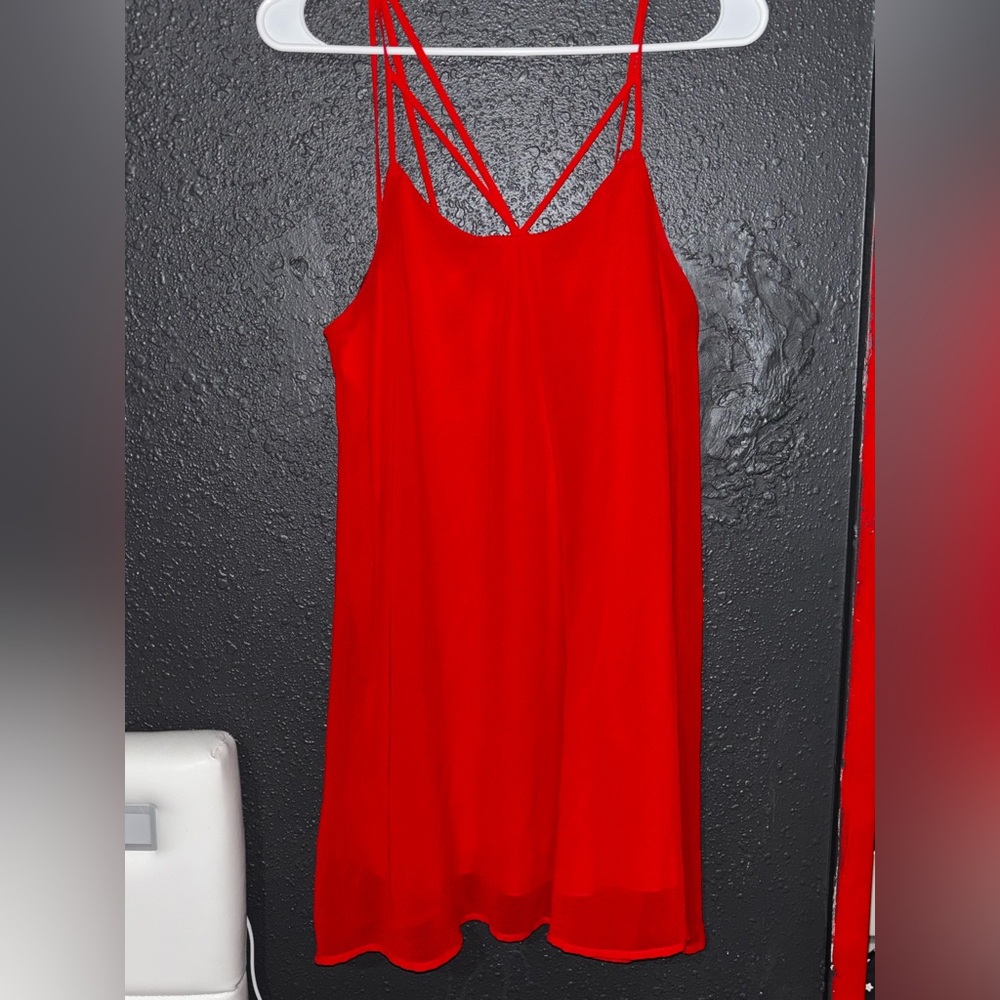 dee elle Scarlet Camisole with Strappy Design